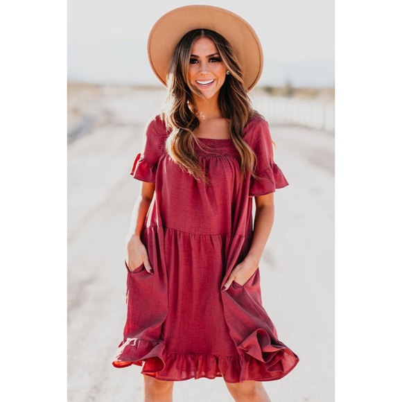 fashionable red dresses
